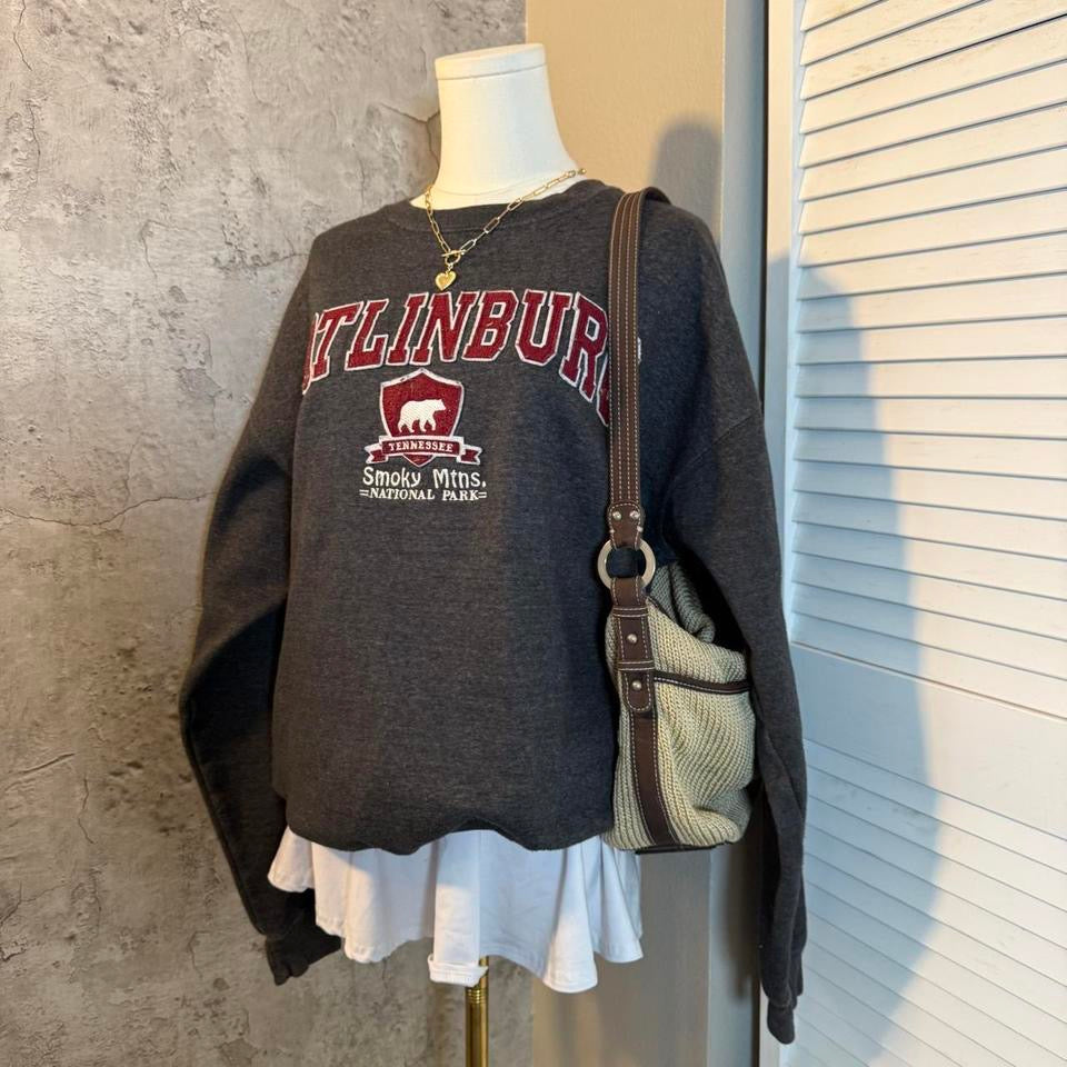 Crewneck sweater
