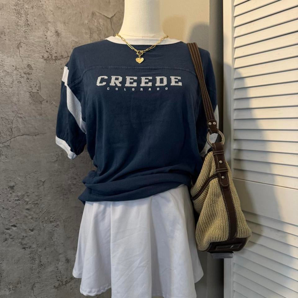 Navy tee