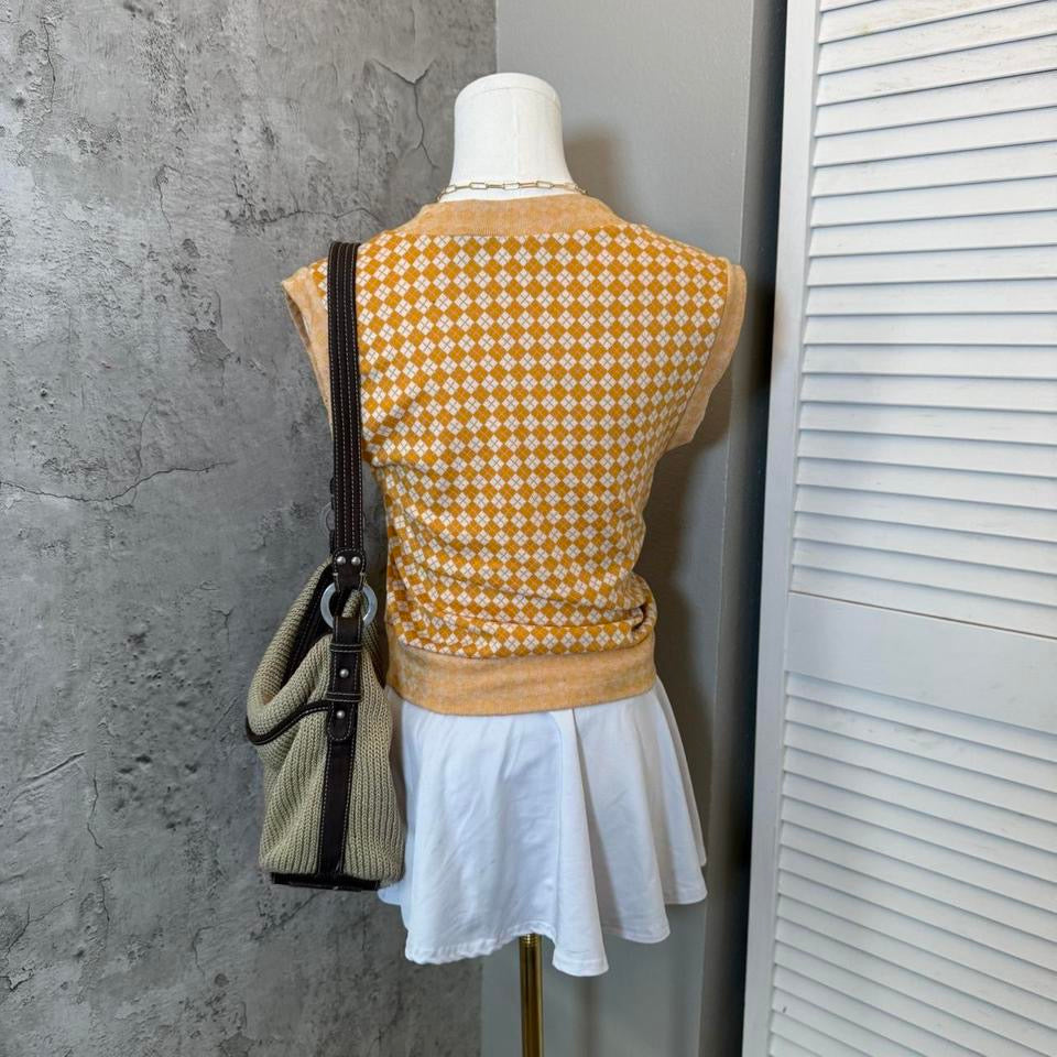 Sweater vest