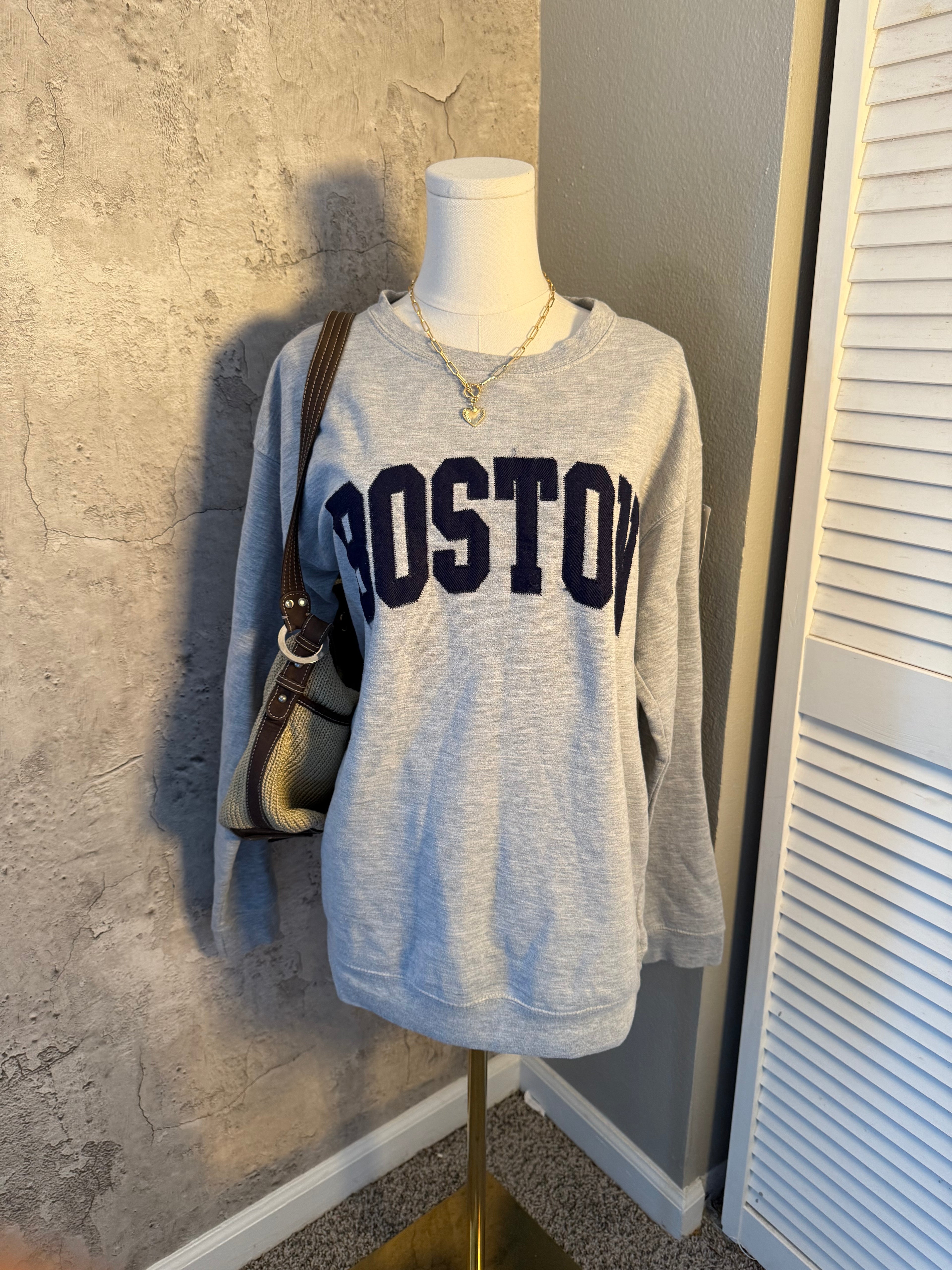 Boston crewneck