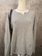 Grey top