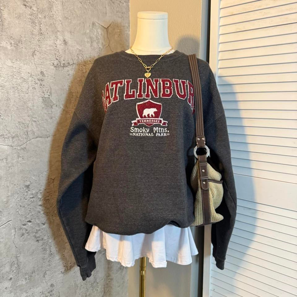 Crewneck sweater