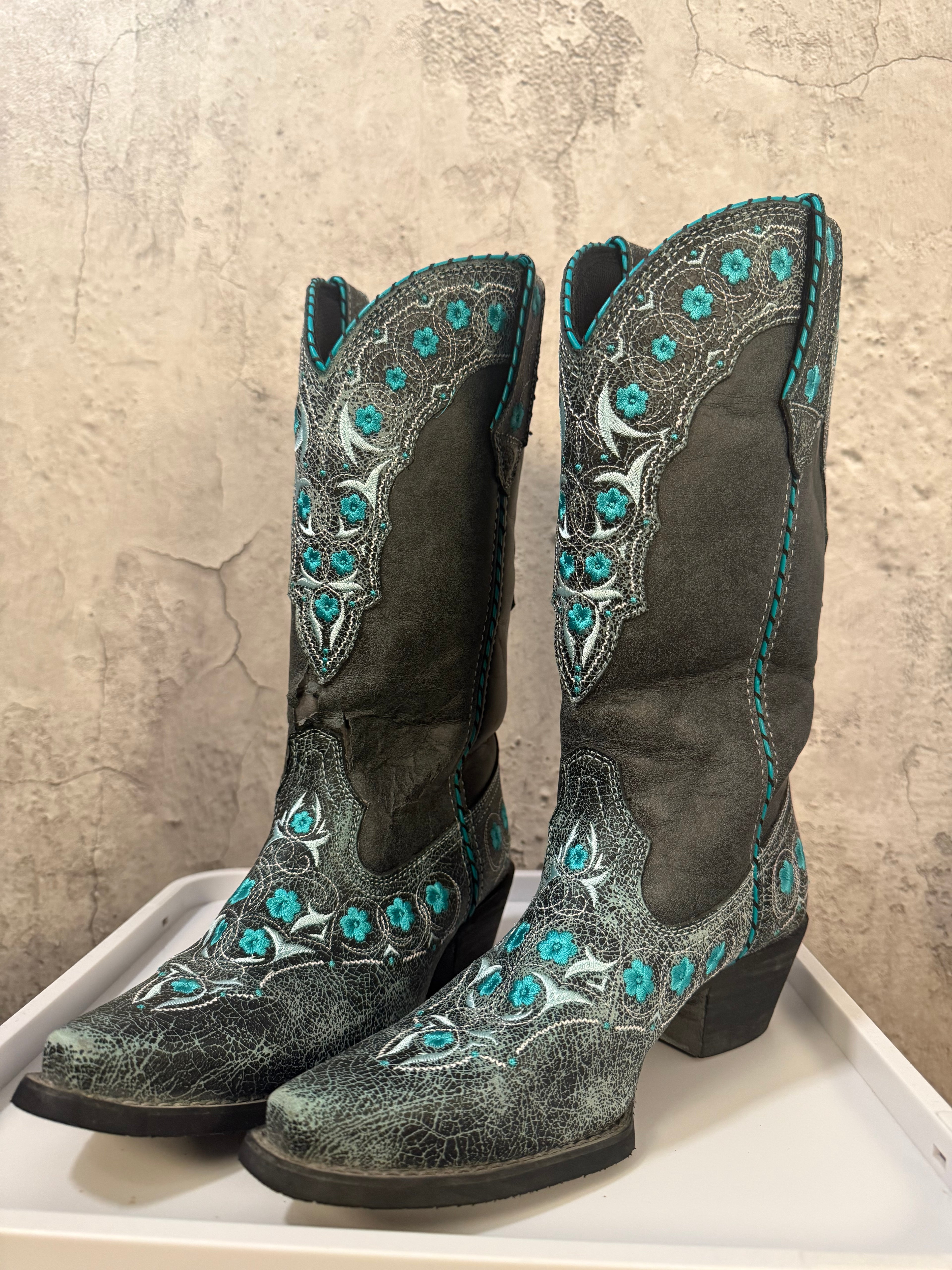 DURANGO cowgirl boots