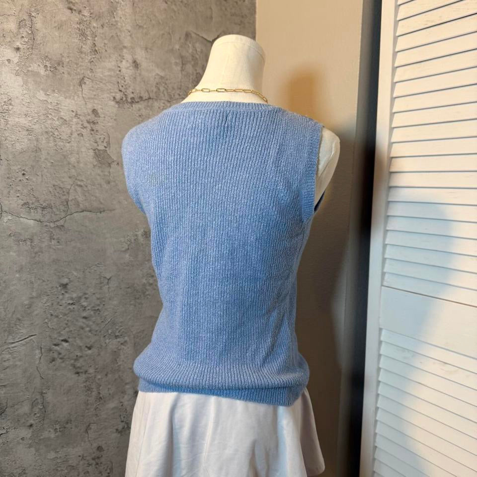 UNC blue top