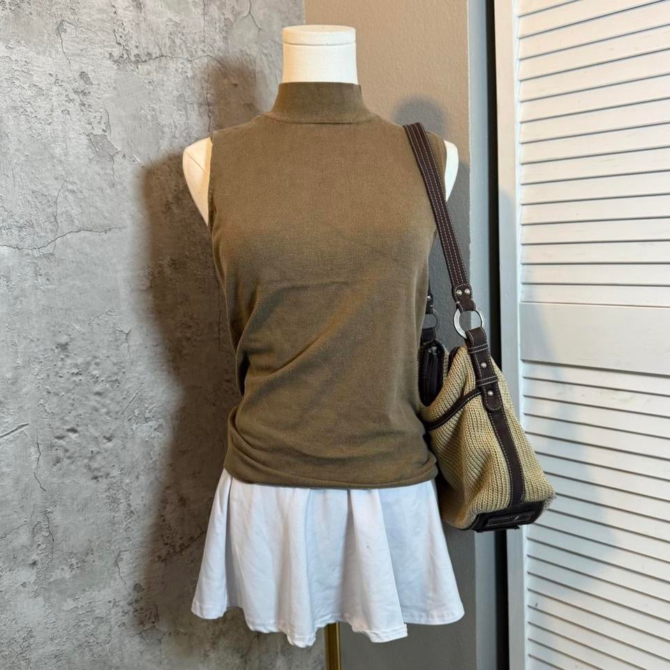 Turtle neck top