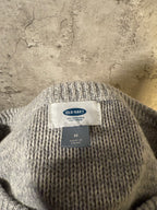 Old Navy crewneck