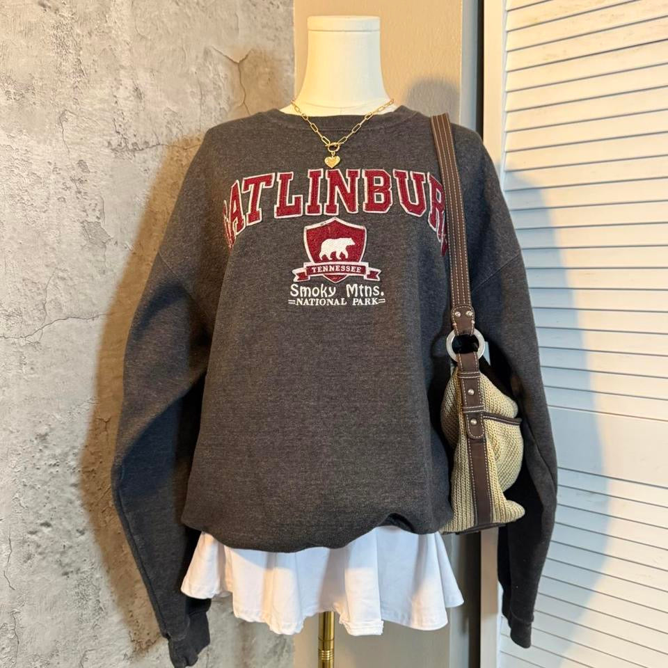 Crewneck sweater