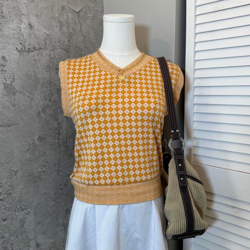 Sweater vest