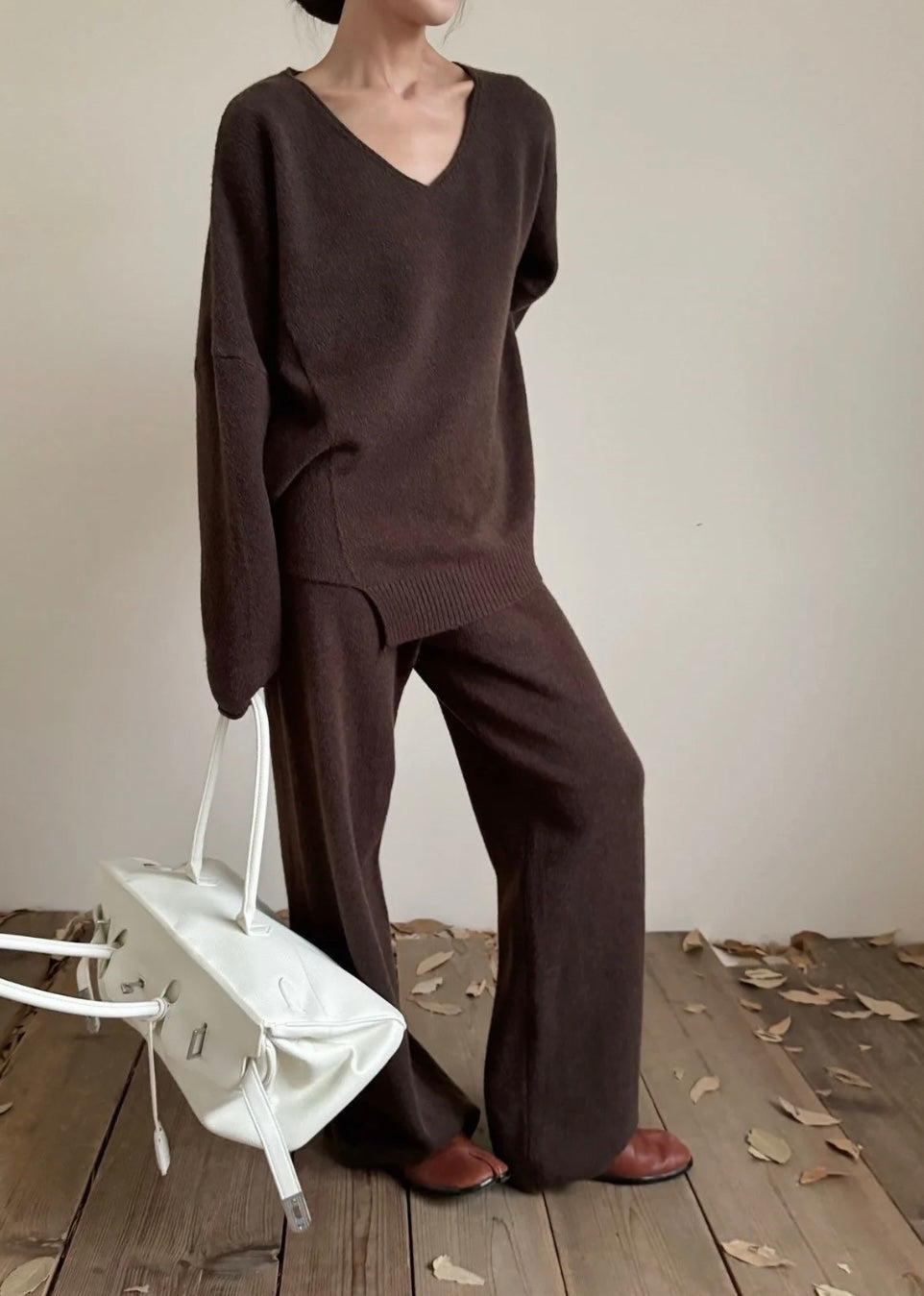 V-neck knit set — Mocha