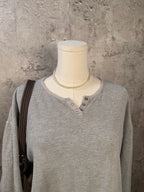 Grey top