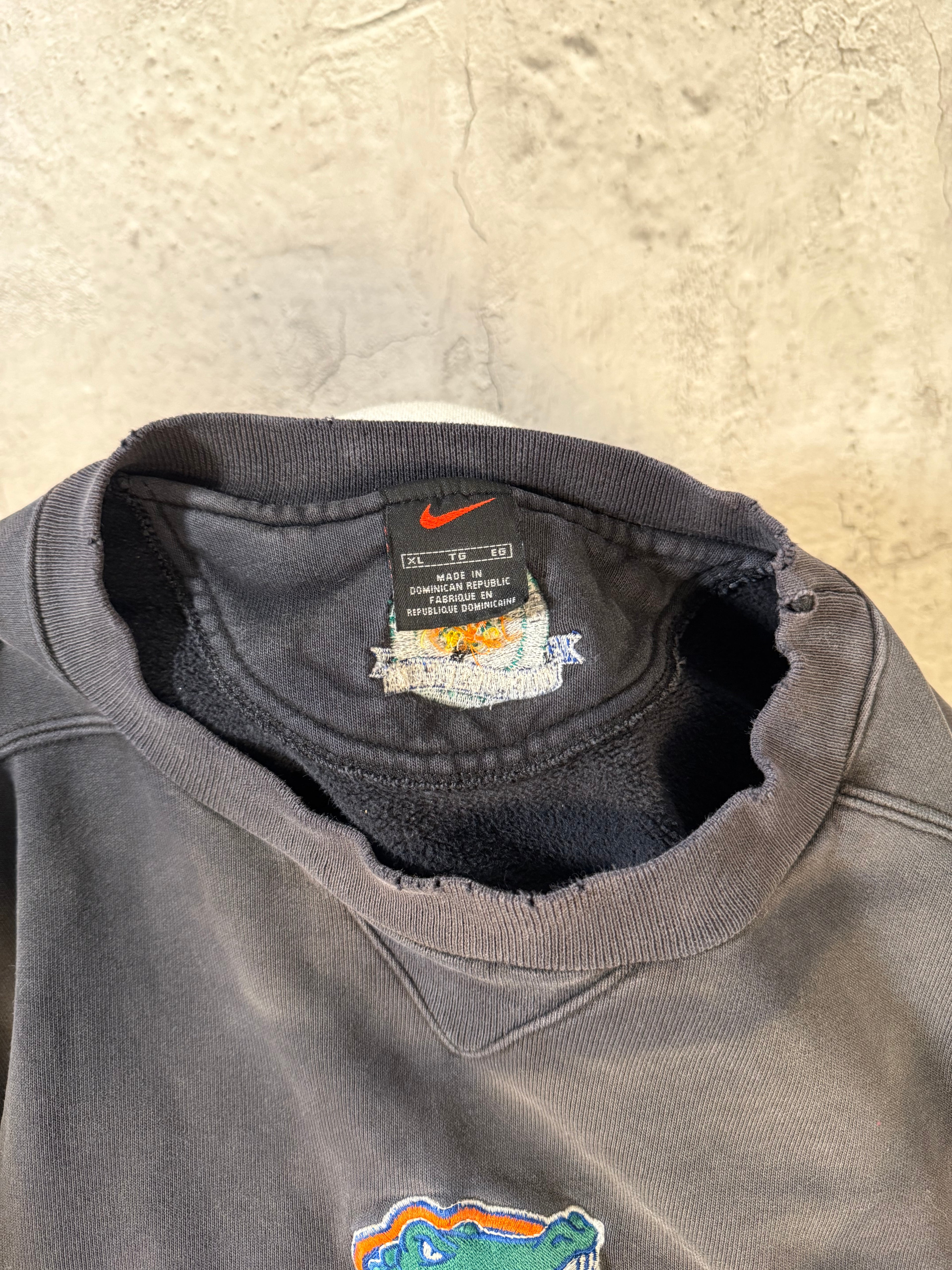 UF distressed crewneck