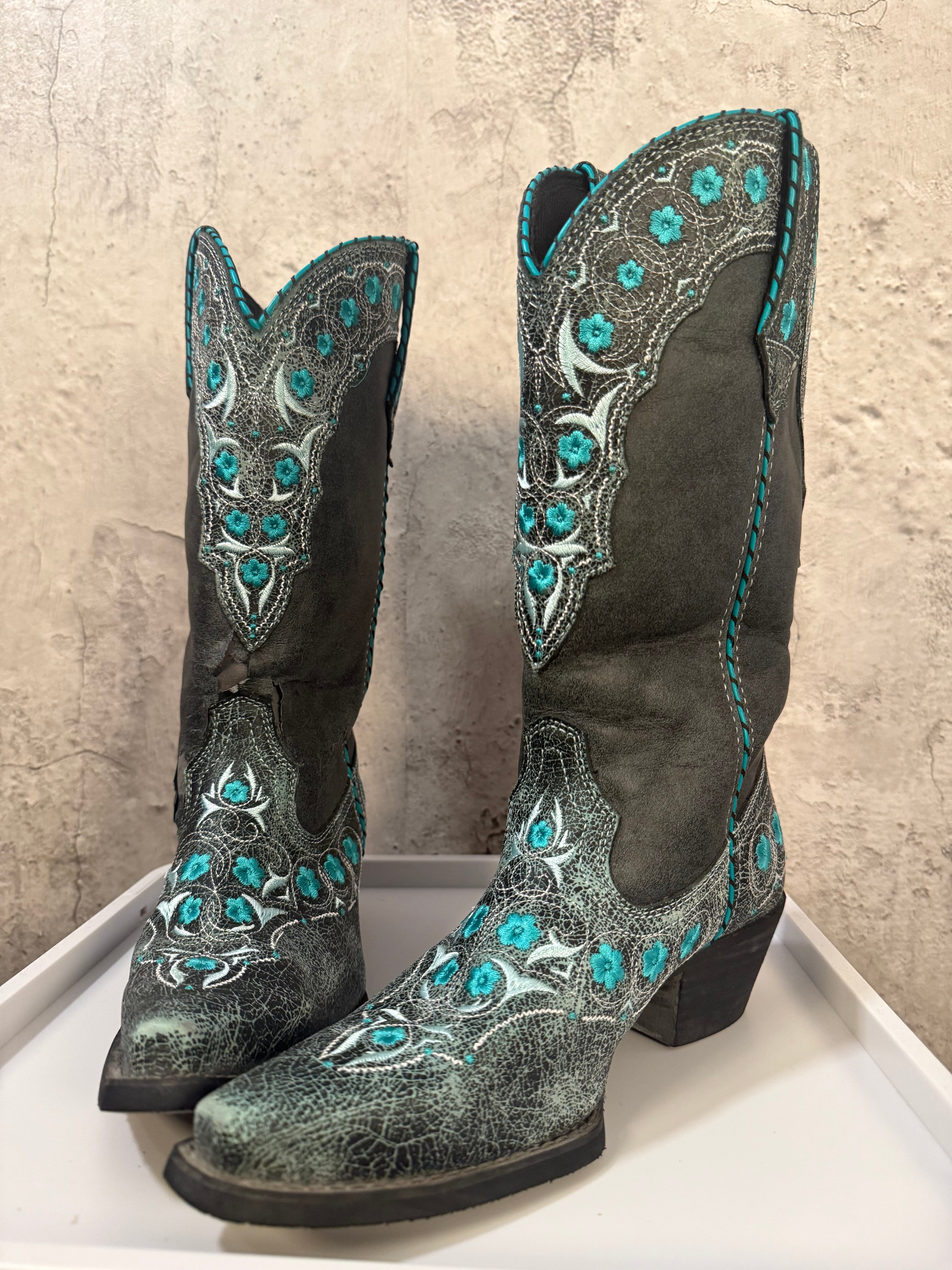 DURANGO cowgirl boots