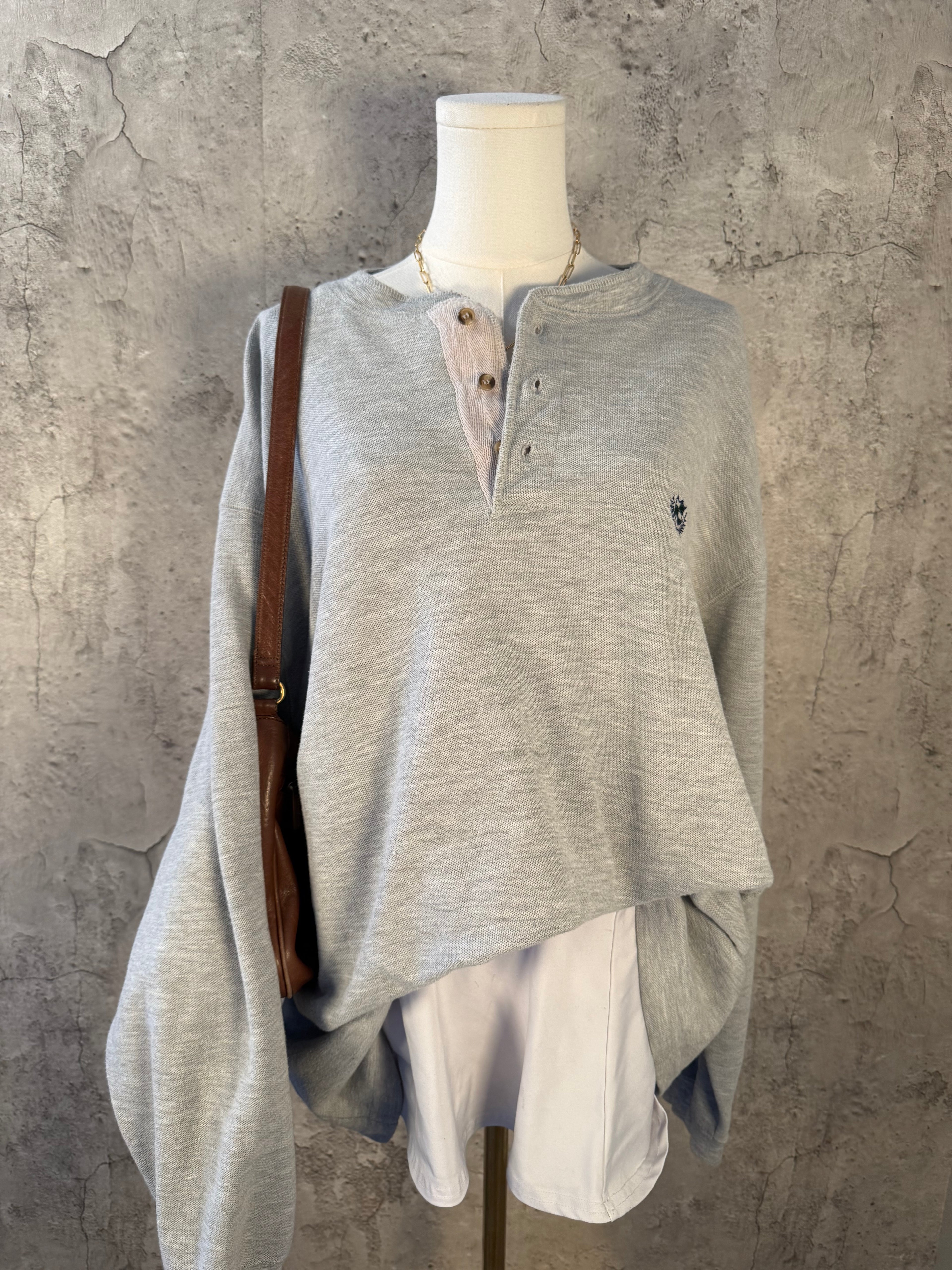 Grey longsleeve top
