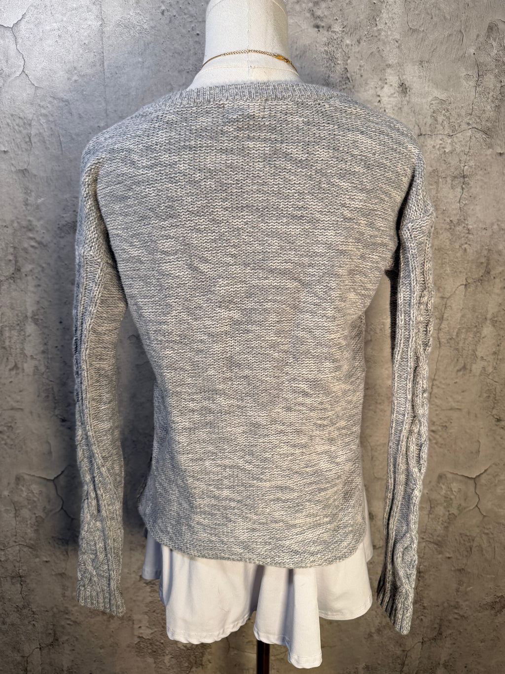 Old Navy crewneck